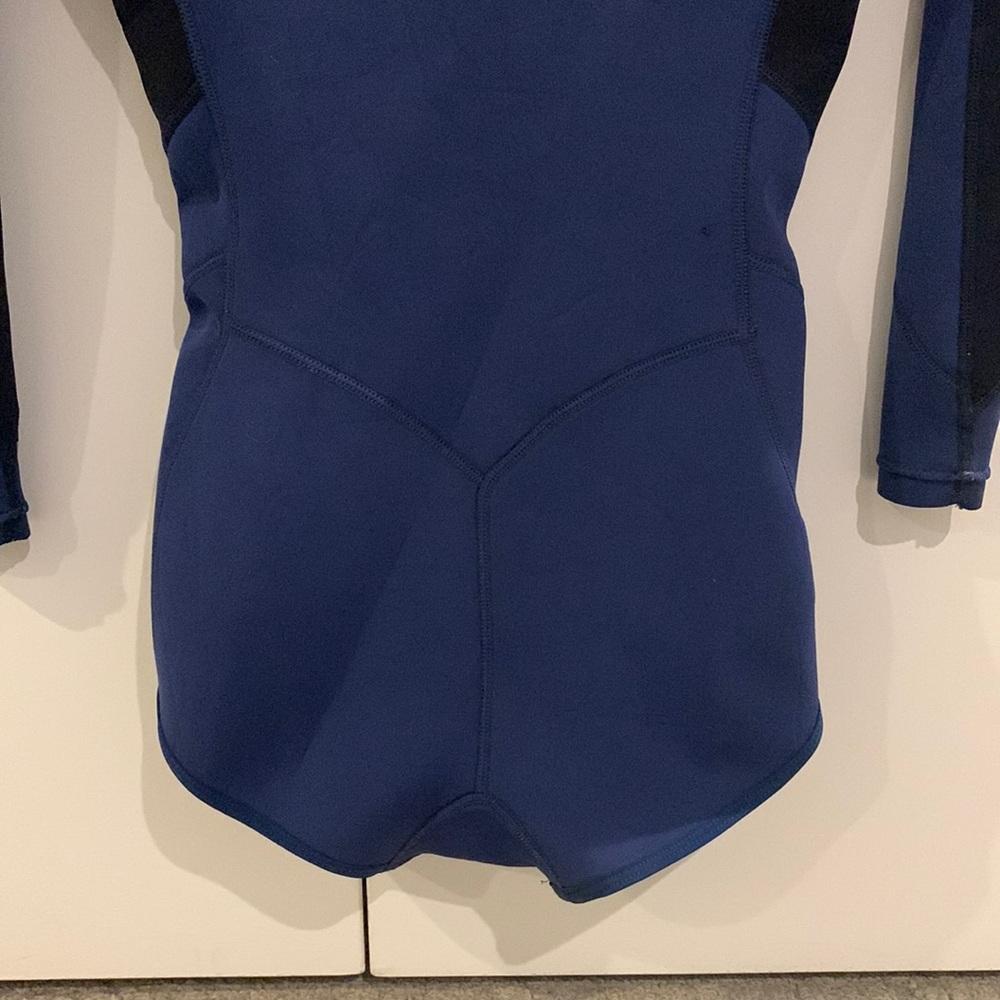 O’Neill Women’s Long Sleeve Wetsuit With Short Bottom Size 6 Preloved - Picture 5 of 7